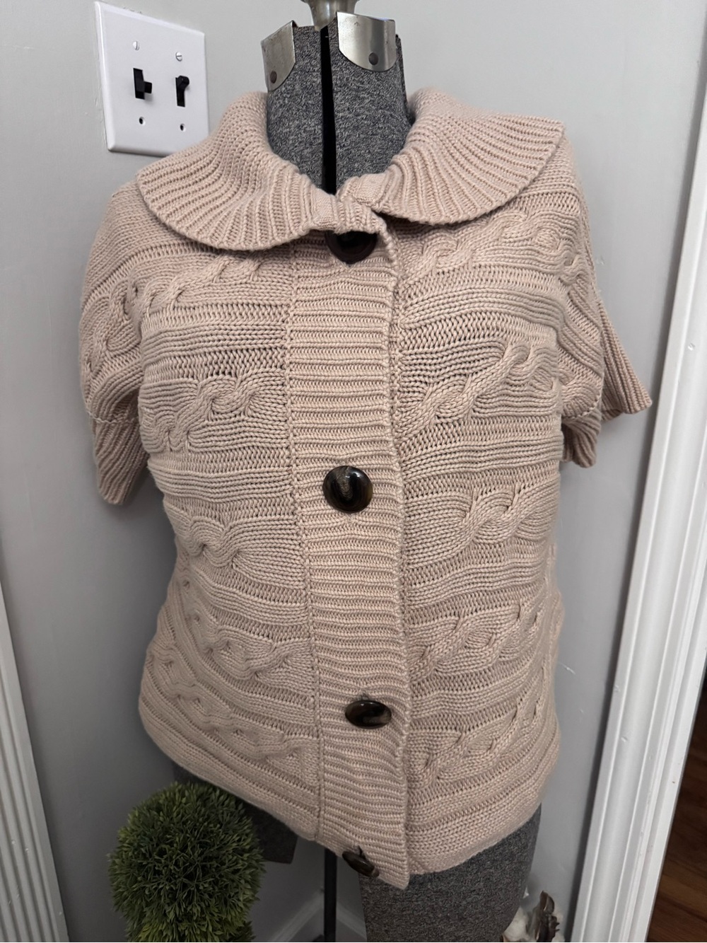 Women’s Talbots Cable Knit Short-Sleeve Sweater  Cardigan - Beige Medium